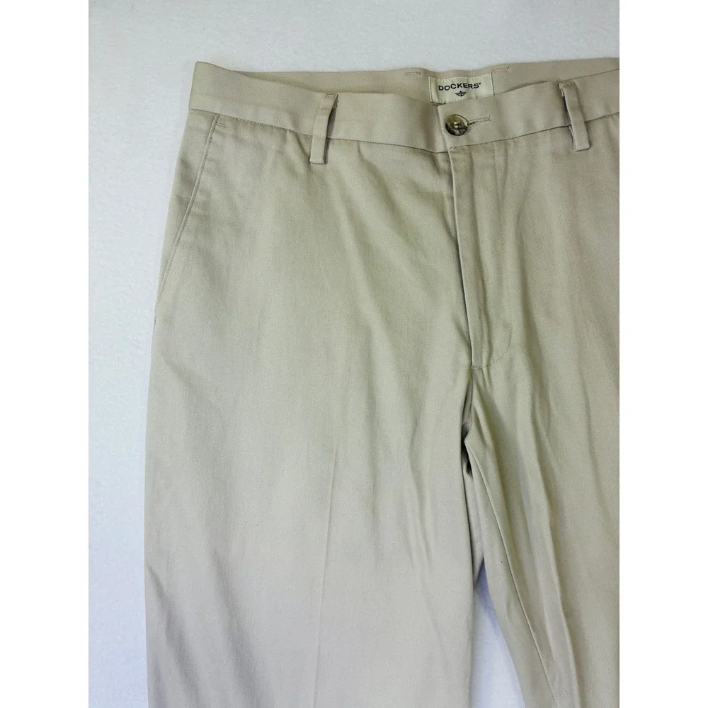 Dockers Mens Khaki Chino Pants Tan Straight Leg Stretch 32x32 Cotton Blend
